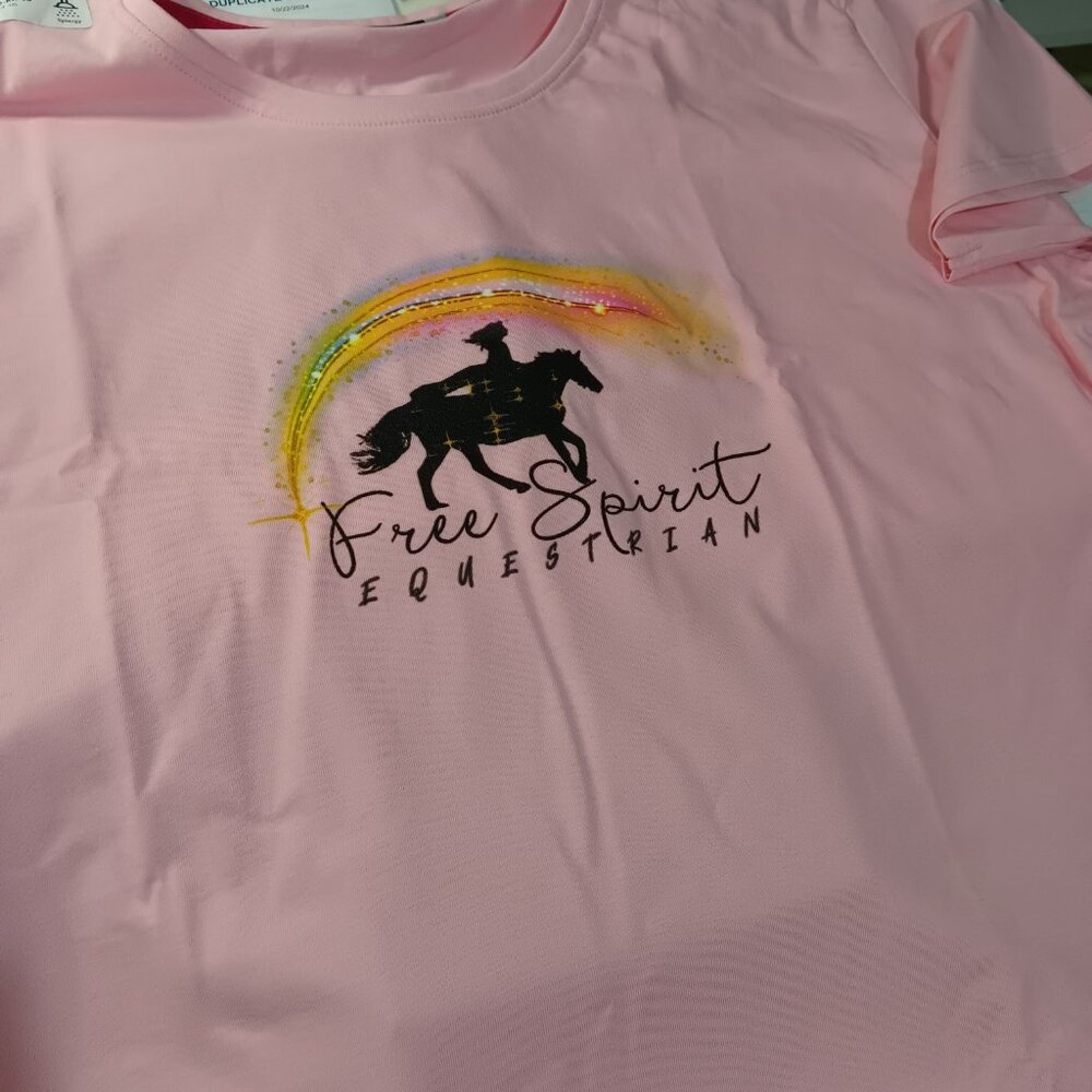 Ladies Free Spirit Equestrian pink T-shirt NWOT Never Worn - Picture 6 of 6